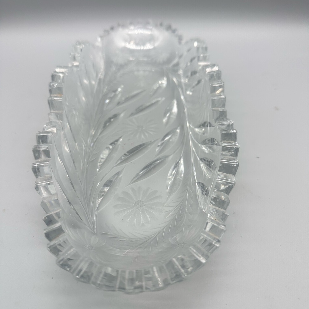 Intricate Clear Glass Serving Dish